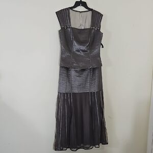 Elegant Gray Maxi Dress